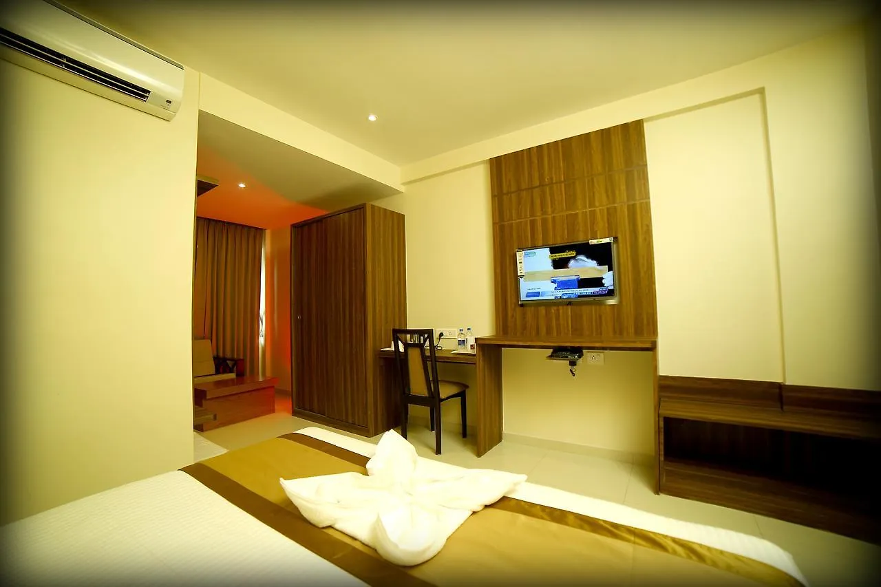 Grand Plaza Suites Kozhikode Hotel