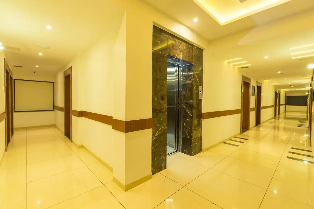 Grand Plaza Suites Kozhikode Hotel