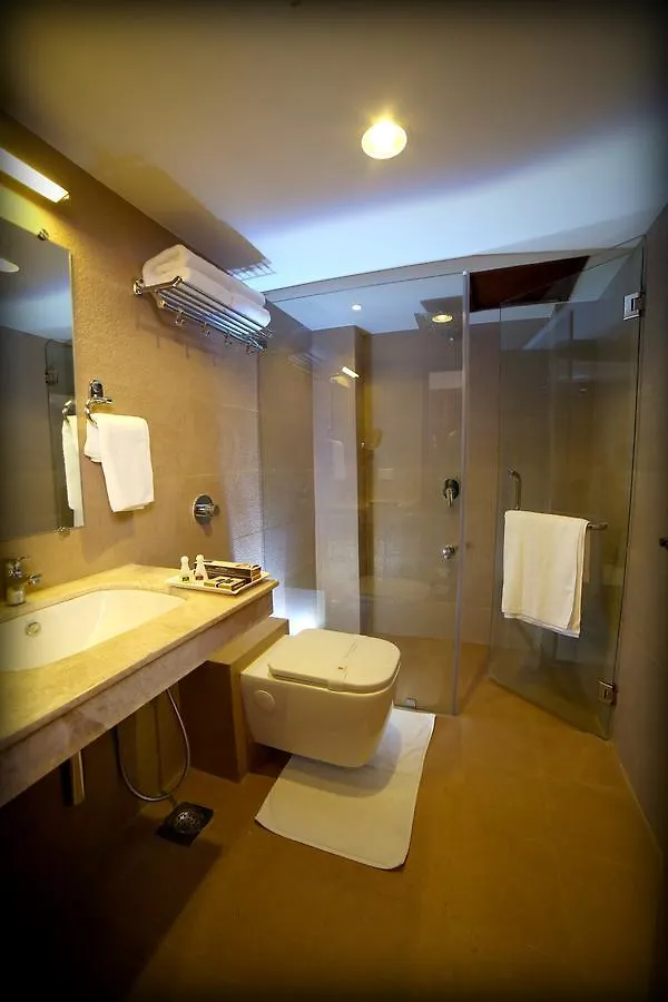 Grand Plaza Suites Kozhikode Hotel